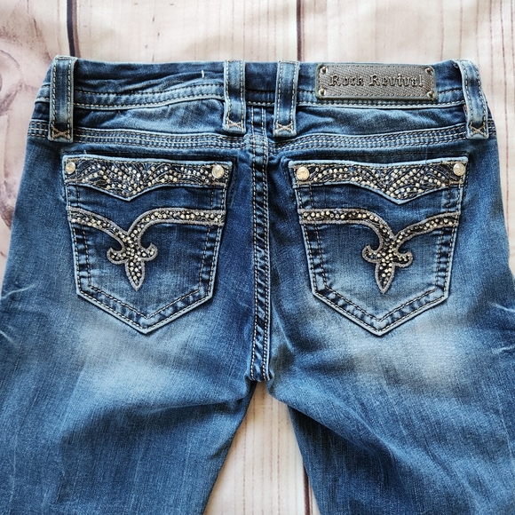 Rock Revival Buckle "Vivian" Low Rise Straight Leg Blue Jeans | Women's Size 28 - Picture 10 of 15